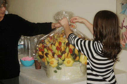 09SandraBdayParty_03