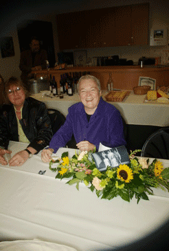 09SandraBdayParty_08